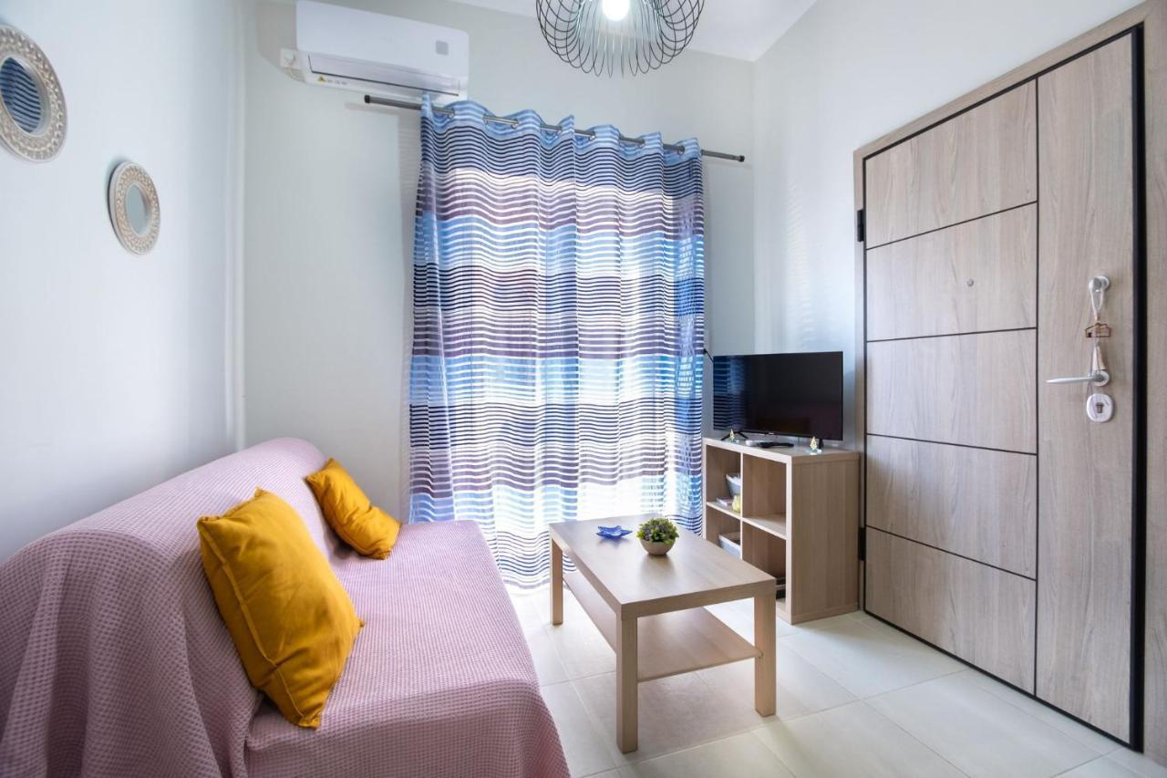 Joyfull Apartment In Piraeus Buitenkant foto